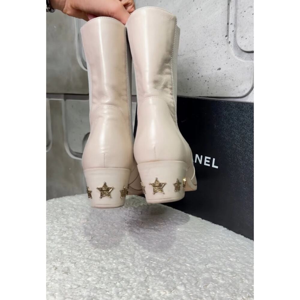 Chanel Paris-Dallas Beige Leather Ankle Boots - Size 37 - Picture 5 of 16